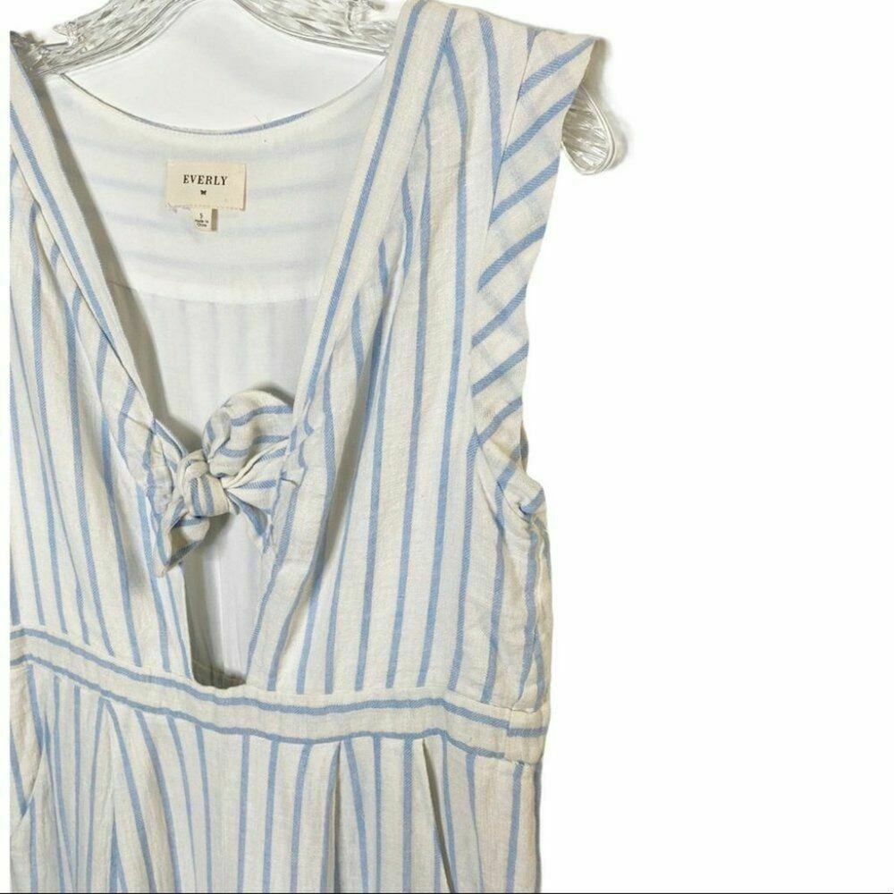 everly Tie-Front Culotte Jumpsuit in Ikat Stripe white blue sz small linen - Picture 4 of 12